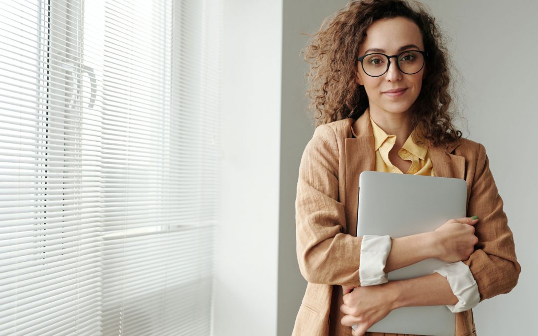 Legal Outsourcing: 3 Reasons to Use It and Advice on How